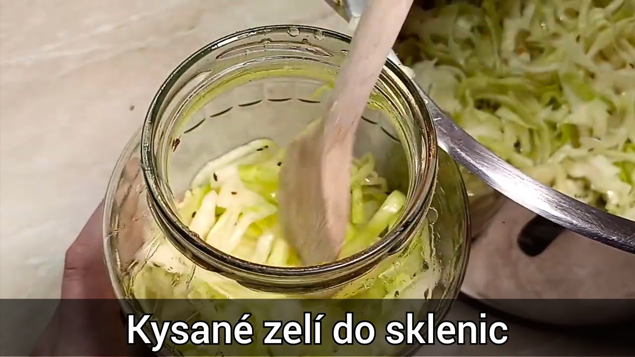Jak udělat kysané zelí do sklenic? I bez soudku vydrží dlouho a báječně chutná - recept