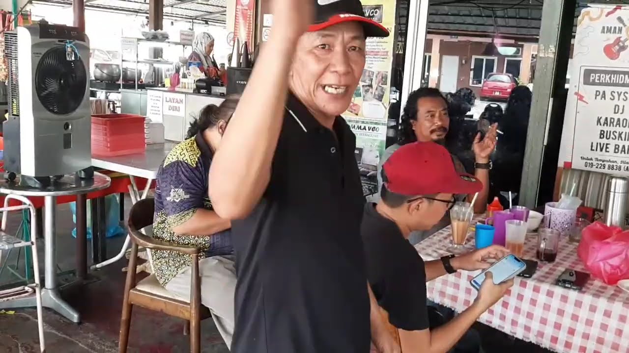 Koleksi vokalis aman co band