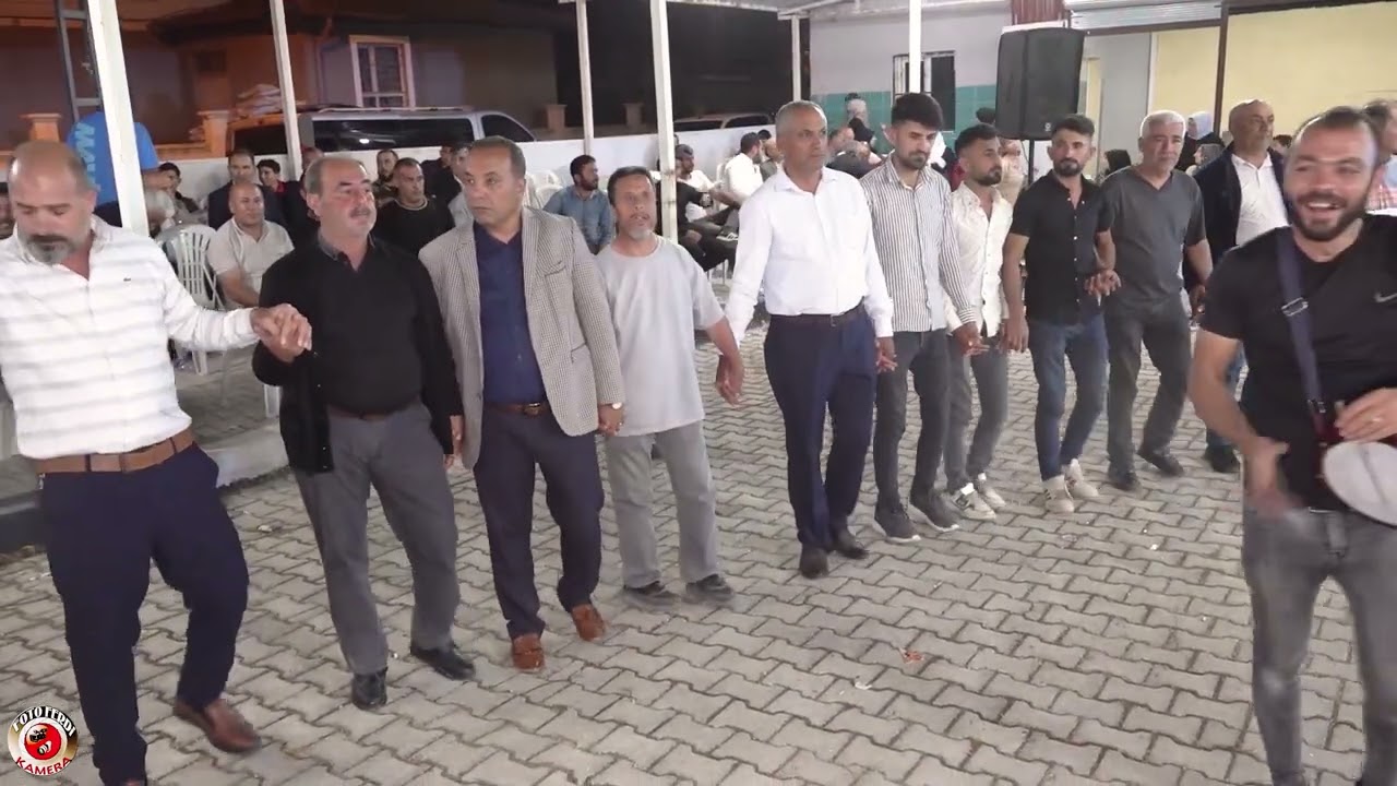 Foto Ferdi Kamera  Hatay / Kırıkhan / Kazkeli köyü  Bekler Ailesi Düğününden   orkestra Akif müzik
