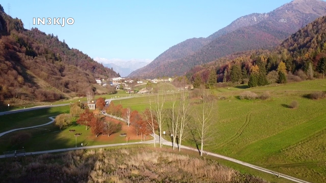 LAGO DI RONCONE IN AUTUNNO