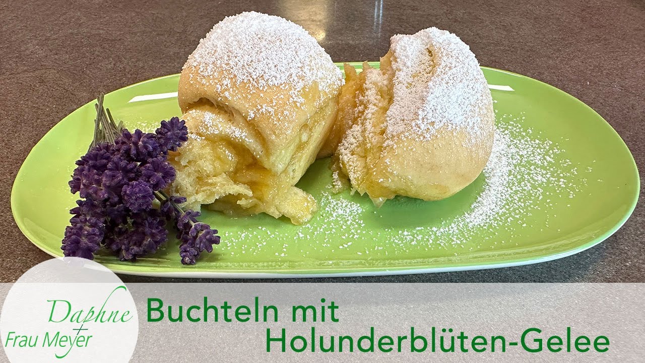 Buchteln gef&uuml;llt mit Holunder-Apfel-Gelee #holunderbl&uuml;ten #buchteln #holundergelee #s&uuml;&szlig;speise