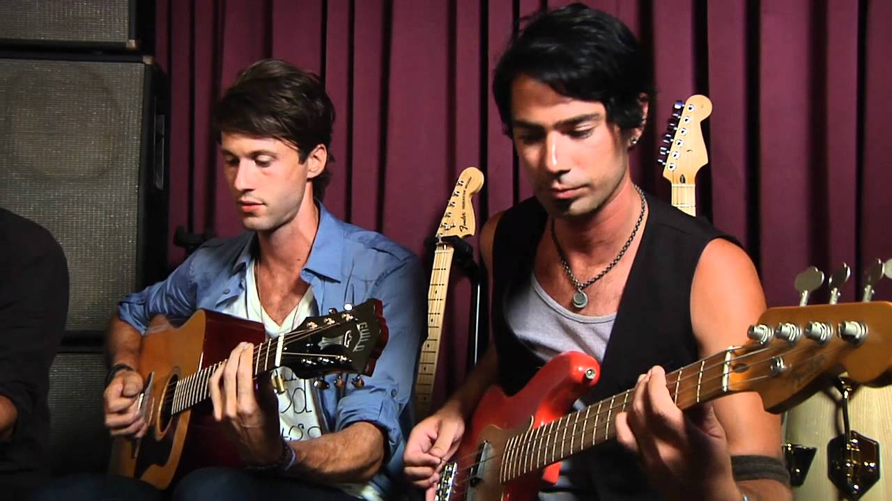 Guild Lounge: Electric Touch Perform 