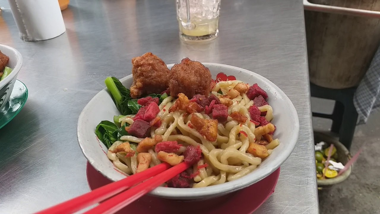 BAKMI BABI AHAU | PORK NOODLE #streetfood 154 #jakarta