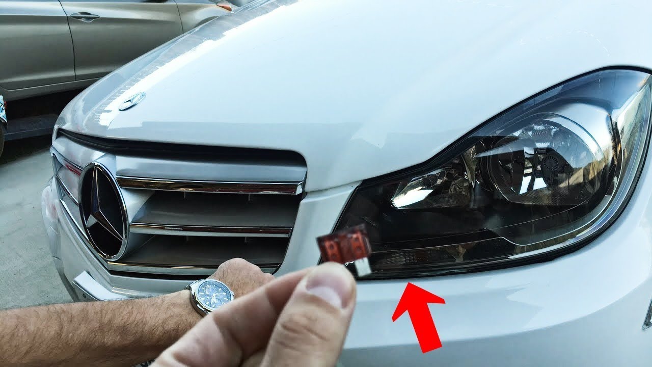 MERCEDES C CLASS W204 TURN SIGNAL FUSE C250 C300 C350