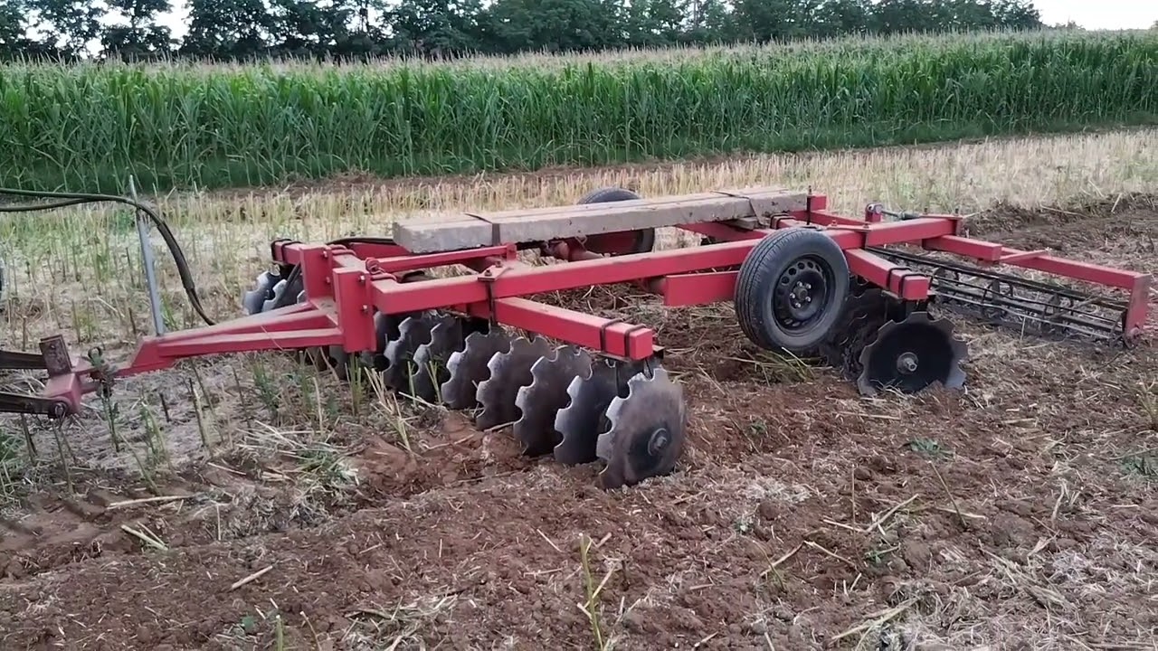 Repce tárcsázás, MTZ 920.3 + 2.8m tárcsa .