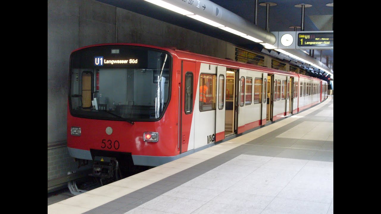 DT2 Wagen 530 der U-Bahn Nürnberg
