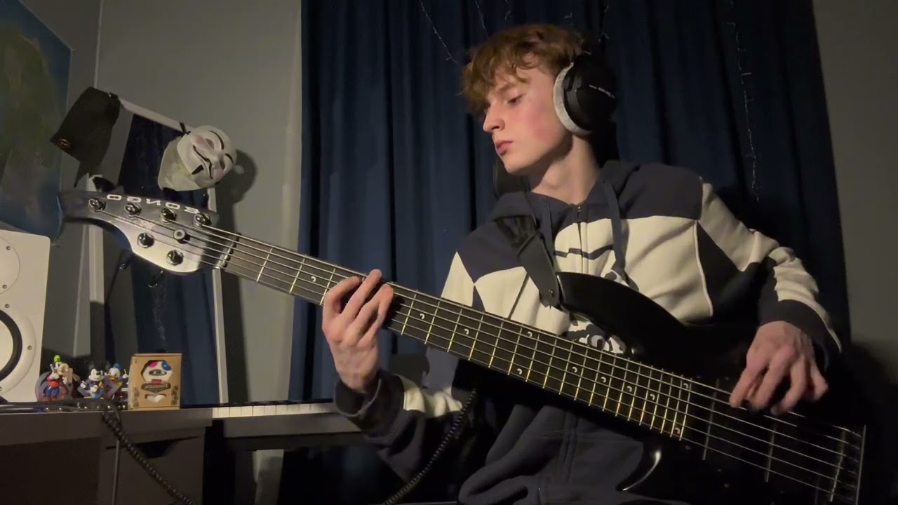 Deftones - Engine No. 9 (Bass Cover)