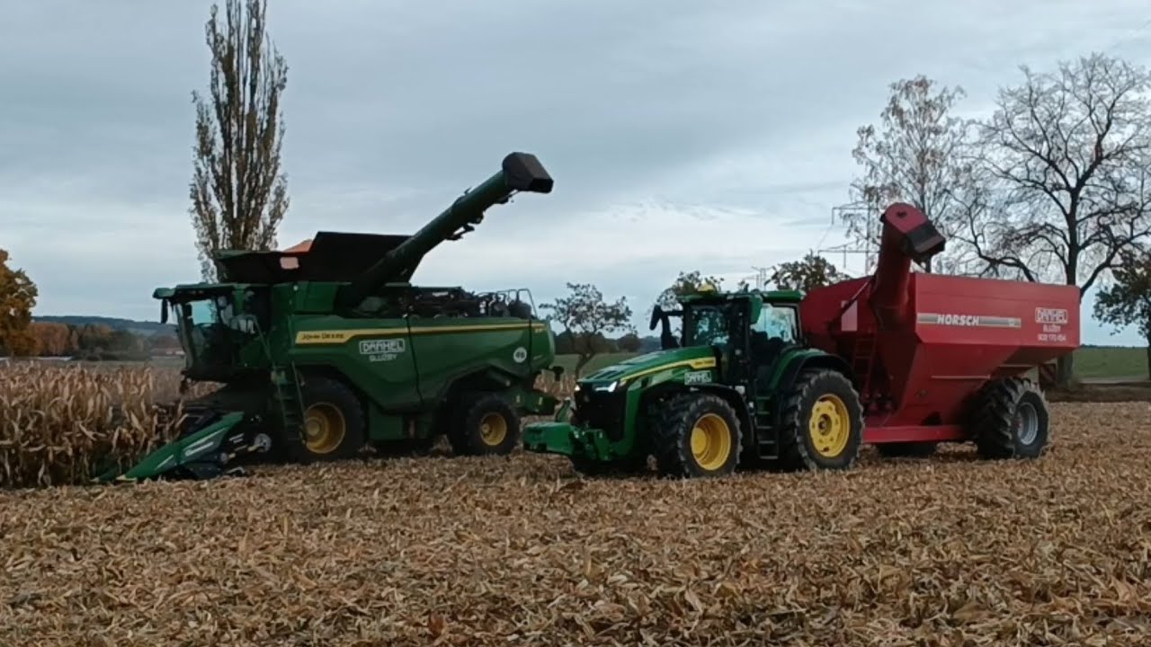 Corn harvest 2023 | JOHN DEERE X9, 8R, TATRA Phoenix
