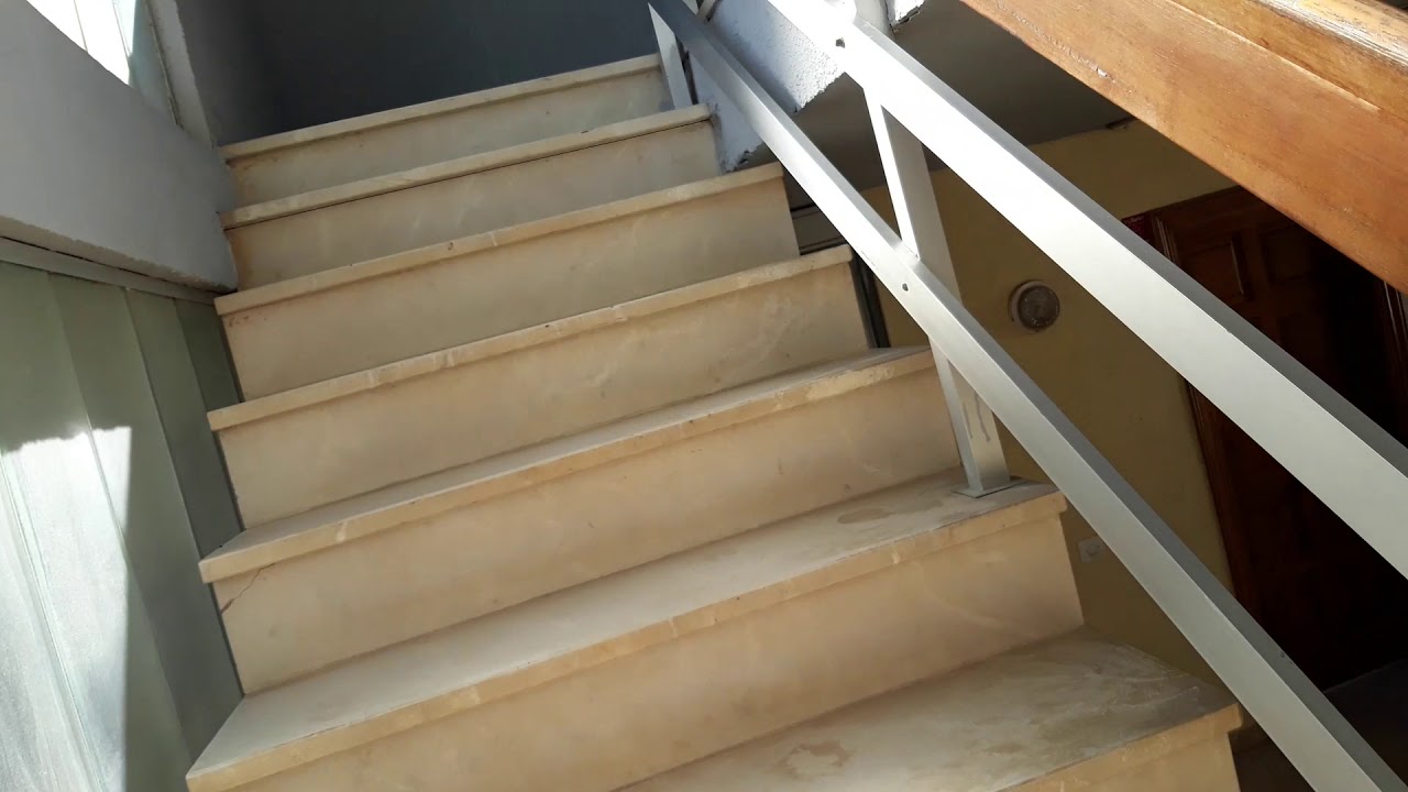 2004 Omega lifts in a building Sol de España, Escs. D-E-F