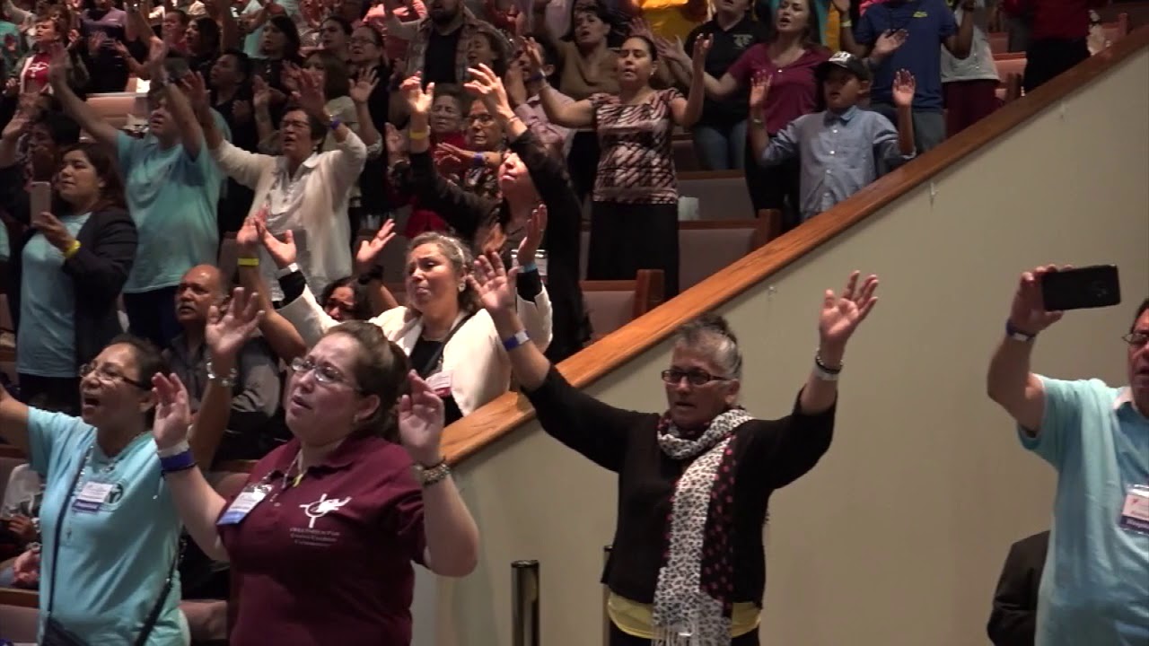 Padre Jose Eugenio Hoyos en asombrosa Hora Santa llena de Sanación Uncion  RCC Houston  Texas