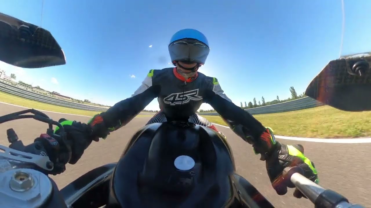 CBR 600 RR vs Superbikes Slovakiaring Onboard