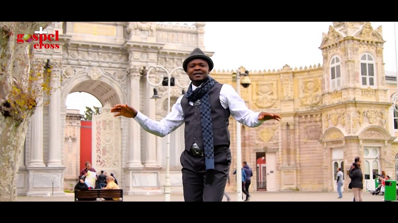 PASTEUR ROGER MASANKA DANS NGANGA MAYELE