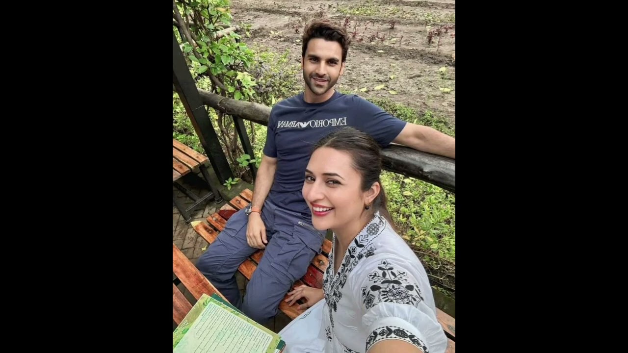 Divyanka TripAthi enjoyed trop with husband and cute moment pic 😍 💕