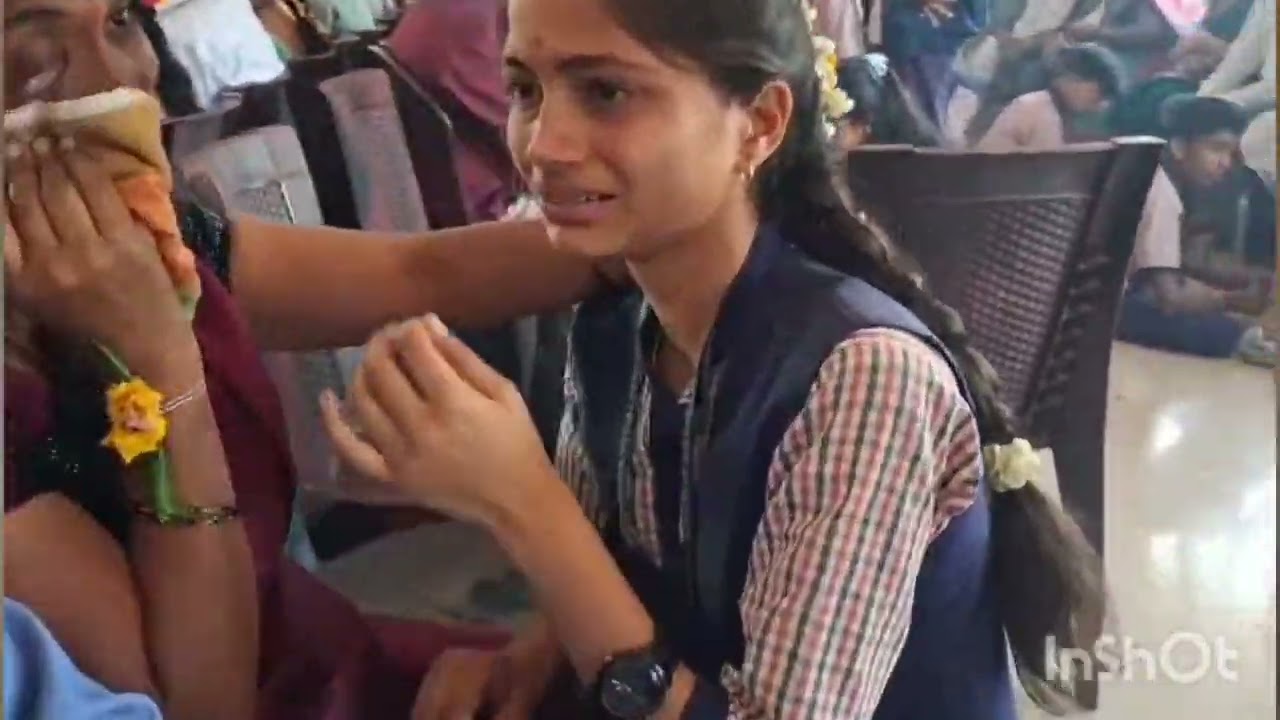 SSLC ವಿದ್ಯಾರ್ಥಿಗಳಿಂದ ಪೋಷಕರಿಗೆ ಪಾದಪೂಜಾ ಕಾರ್ಯಕ್ರಮ