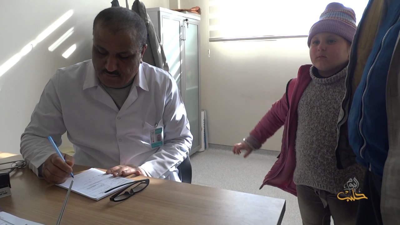 مئات المرضى يومياً يراجعون مشفى مدينة جرابلس الذي يقدم خدماته الطبية المجانية بمختلف الاختصاصات للأه