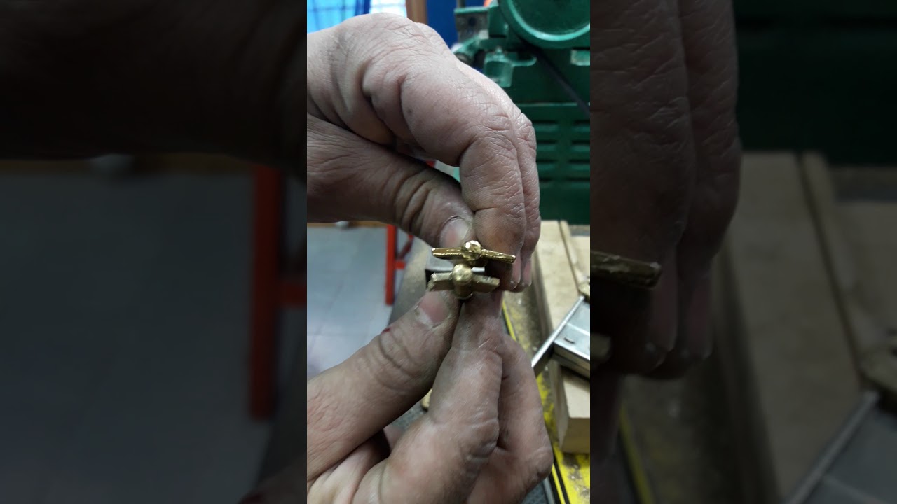 Copia de llave con  maquina duplicadora  de llaves