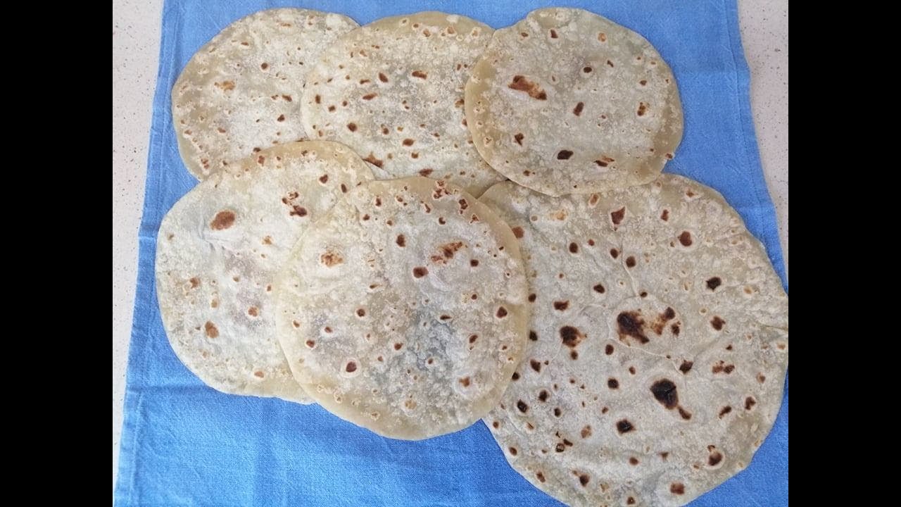 TORTILLAS DE HARINA CON ACEITE / CÓMO EXTENDER TORTILLAS redondas súper fácil minuto 8:10