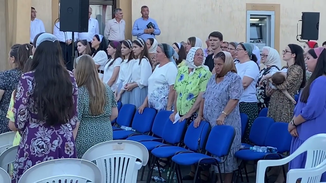 Când viata ta-i senina , Fratii din Bosanci lauda pe Domnul la evanghelizare .
