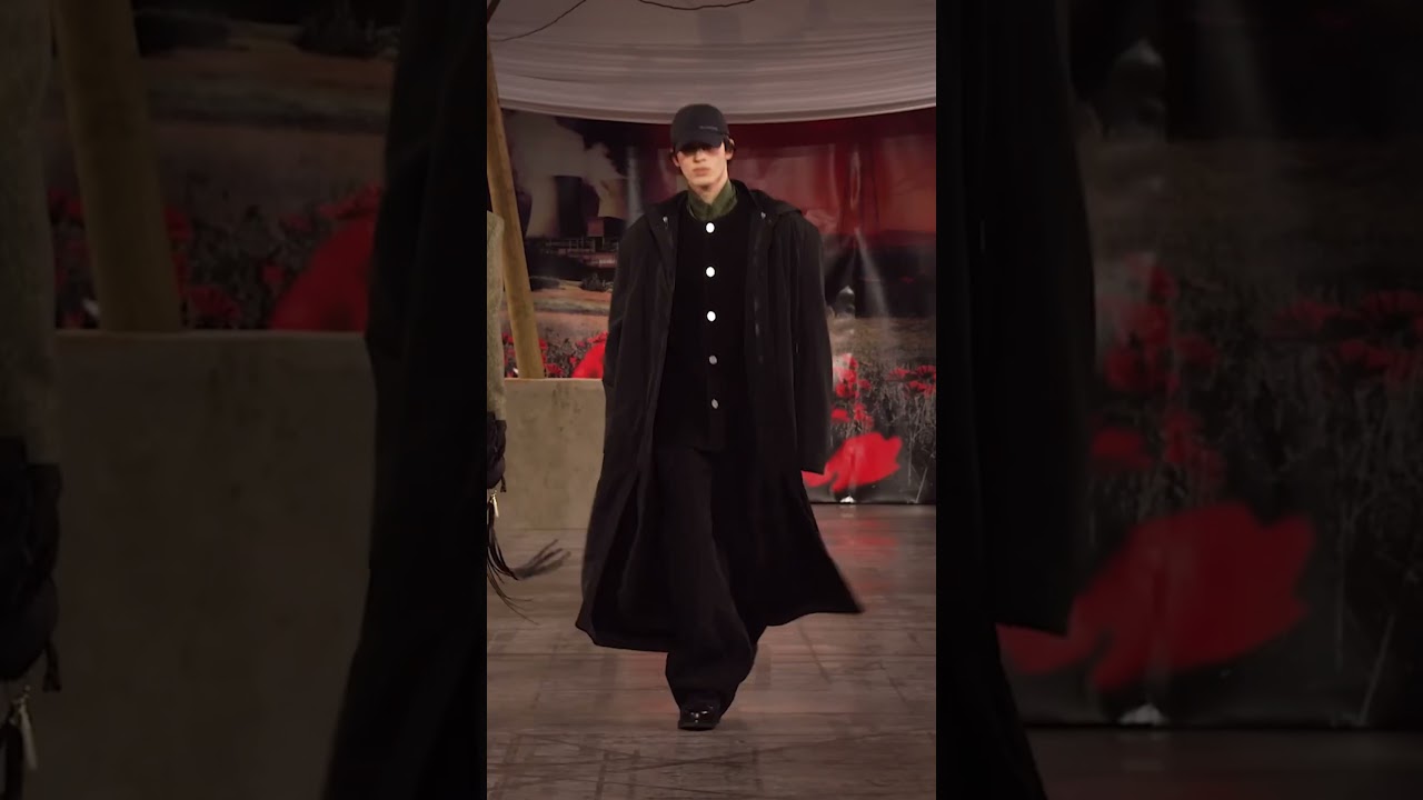 032C Automne/Hiver 2025/26 : Exploration de l'Invisible à la PFW