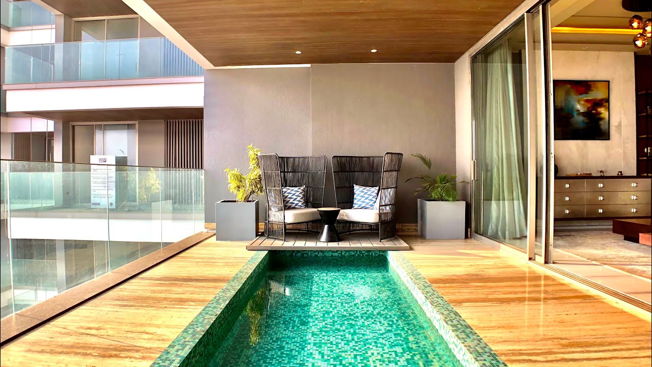 Inside a ₹ 21,00,00,000 Sea Facing SKY VILLA at 81 Aureate by MJ SHAH, Bandra, Mumbai - Otret 21