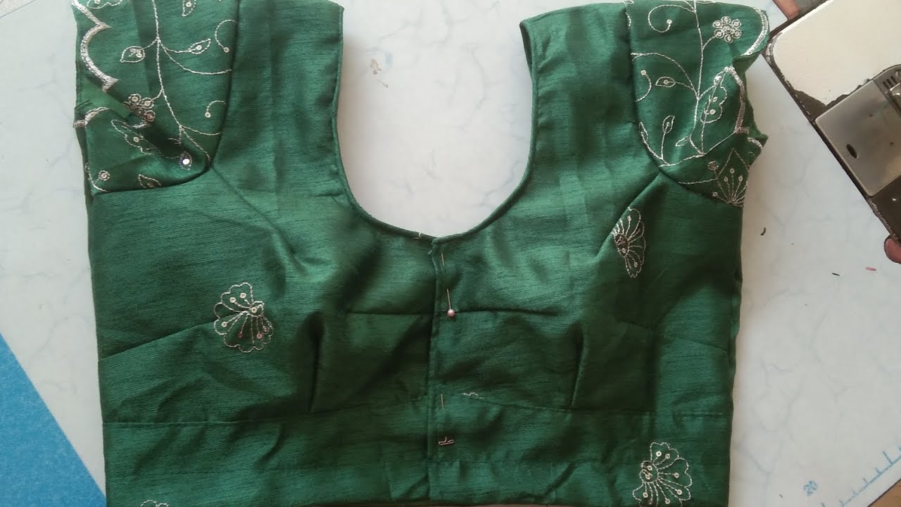 4-tucks blouse| perfect cutting and stitching | simple blouse| plain blouse cutting and stitching 👌