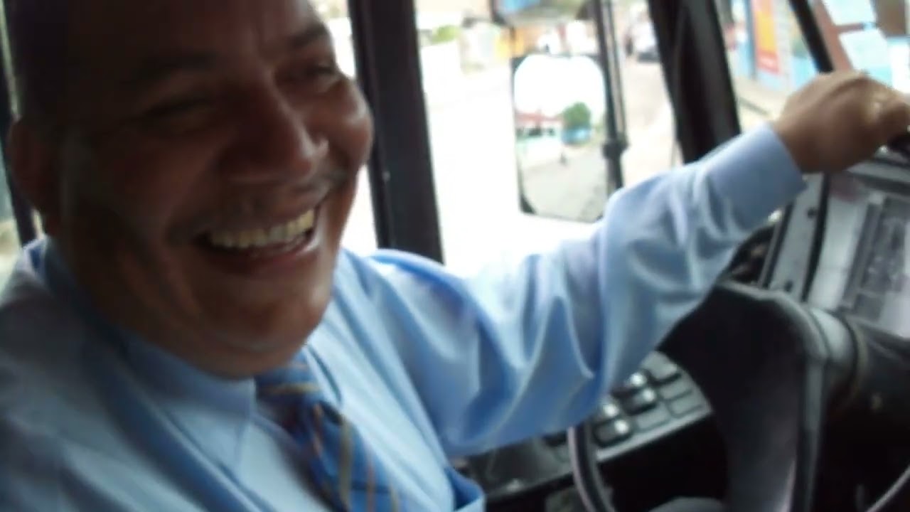RECORRIDO DEL BUS DEL TABERNÁCULO JESUCRISTO ES TU RESPUESTA.