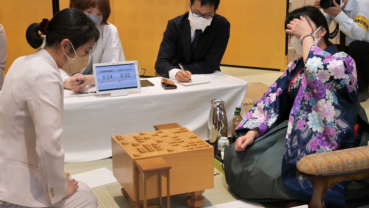 【対局後】里見香奈清麗 加藤桃子女流三段 清麗戦五番勝負