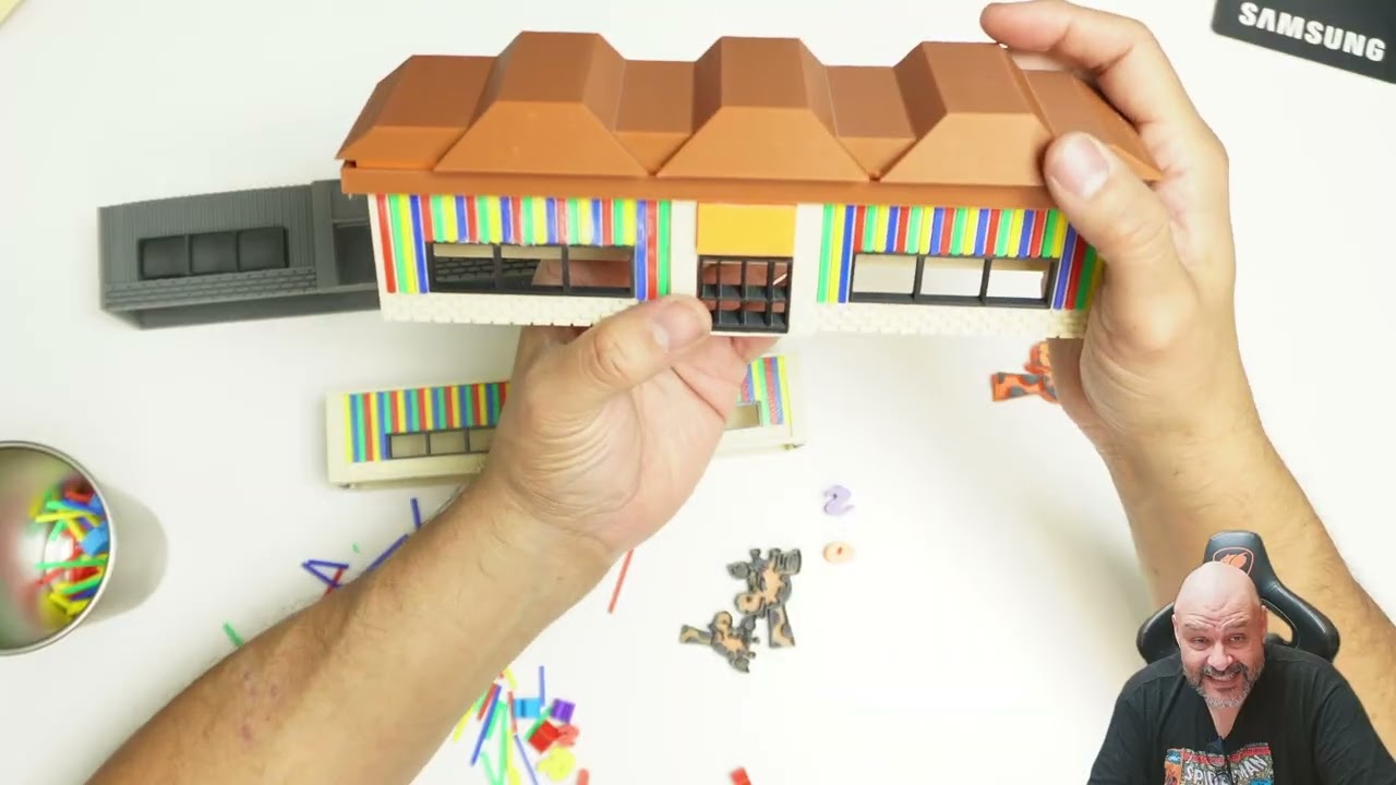 Диорама, напечатанная на 3D-принтере, от Toy R Us.