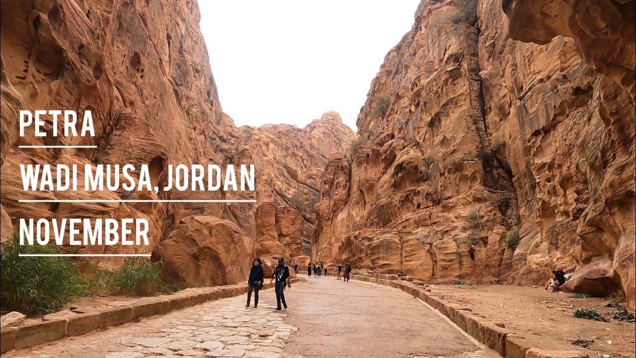 Petra in Autumn 🍂 4K walking tour