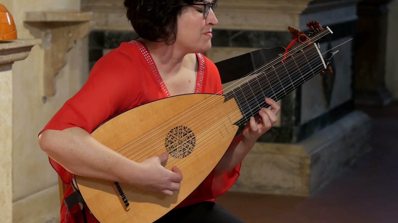 S. L. Weiss - Fantasia in c minor - Evangelina Mascardi, baroque lute