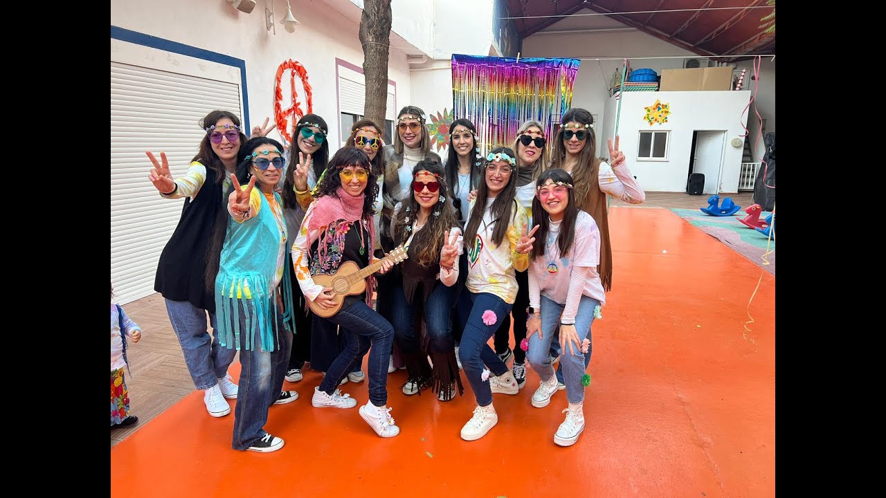 FIESTA HIPPIE CARNAVAL TRAZOS Y RAYAJOS