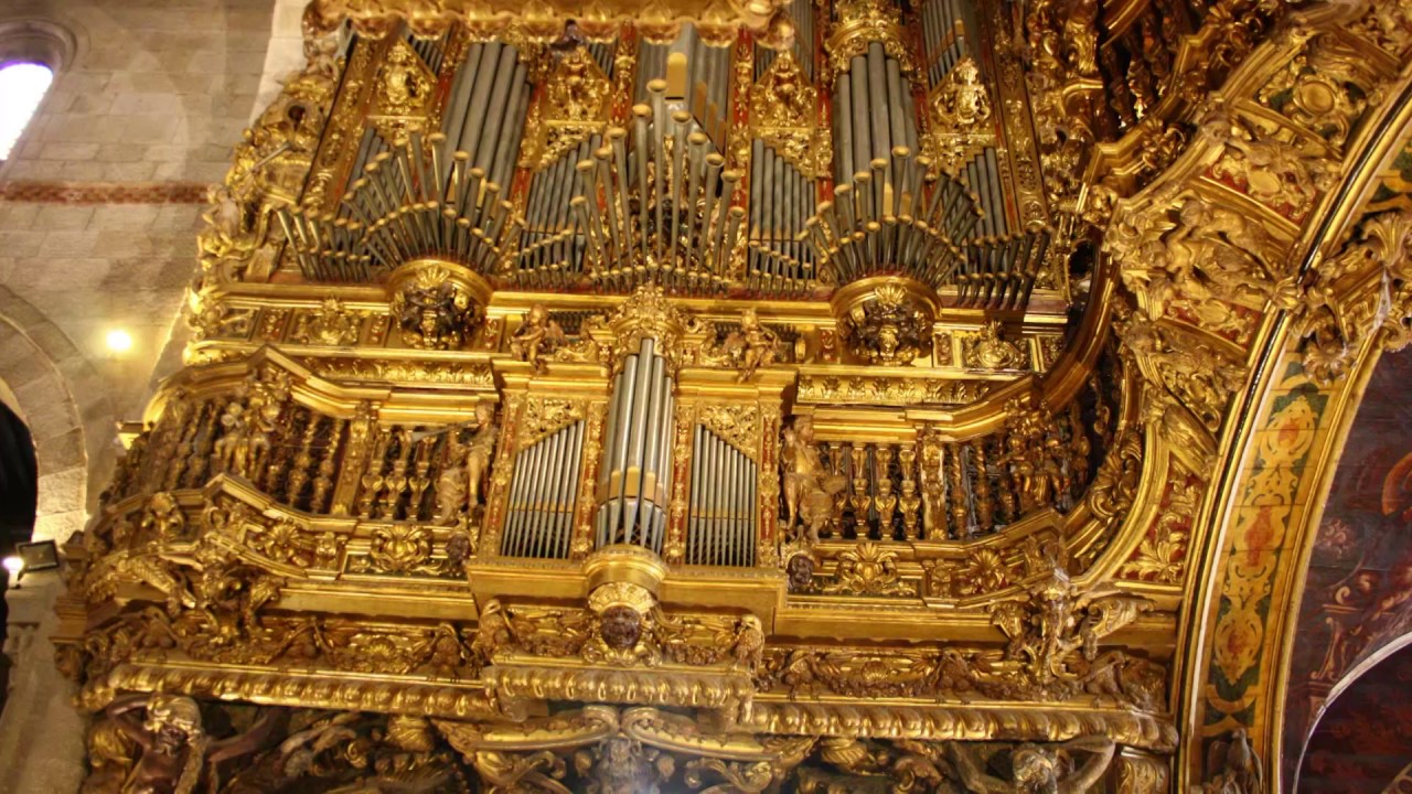 PORTOGALLO BRAGA : IL SUO BORGO E LE SUE CHIESE