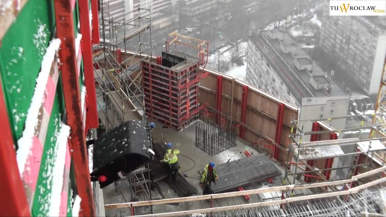 Sky Tower Wrocław - wiezowiec ma już 100 metrów