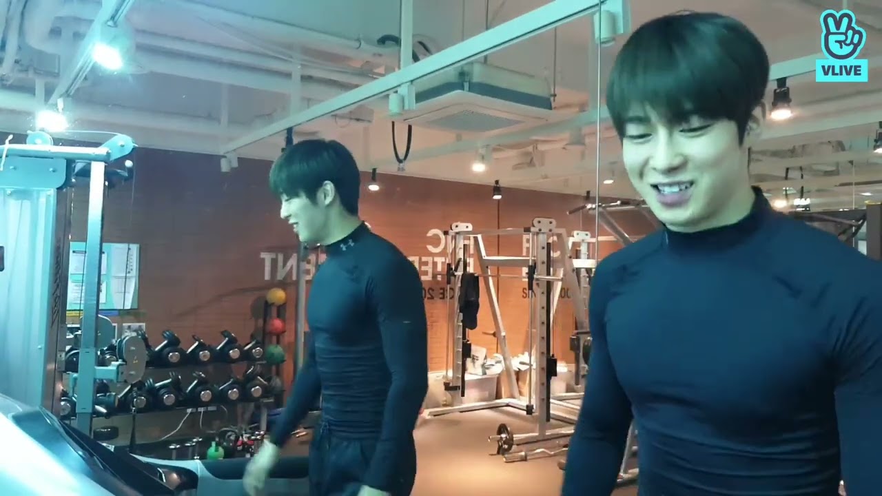200406 (ENG) SF9 Dawon working out in Gym Vlive