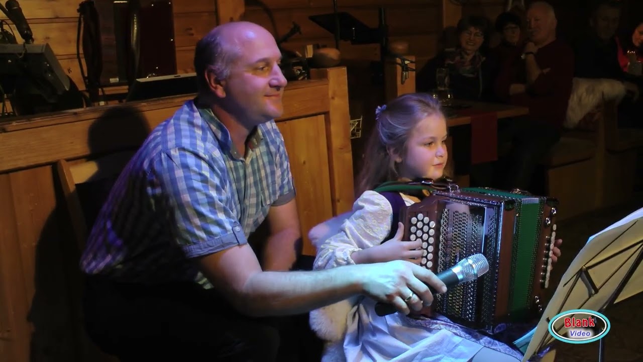 Victoria Six -- 7 Jahre -- grüß mir den Bayerwald - der weißblaue Himmel -  wies damals war