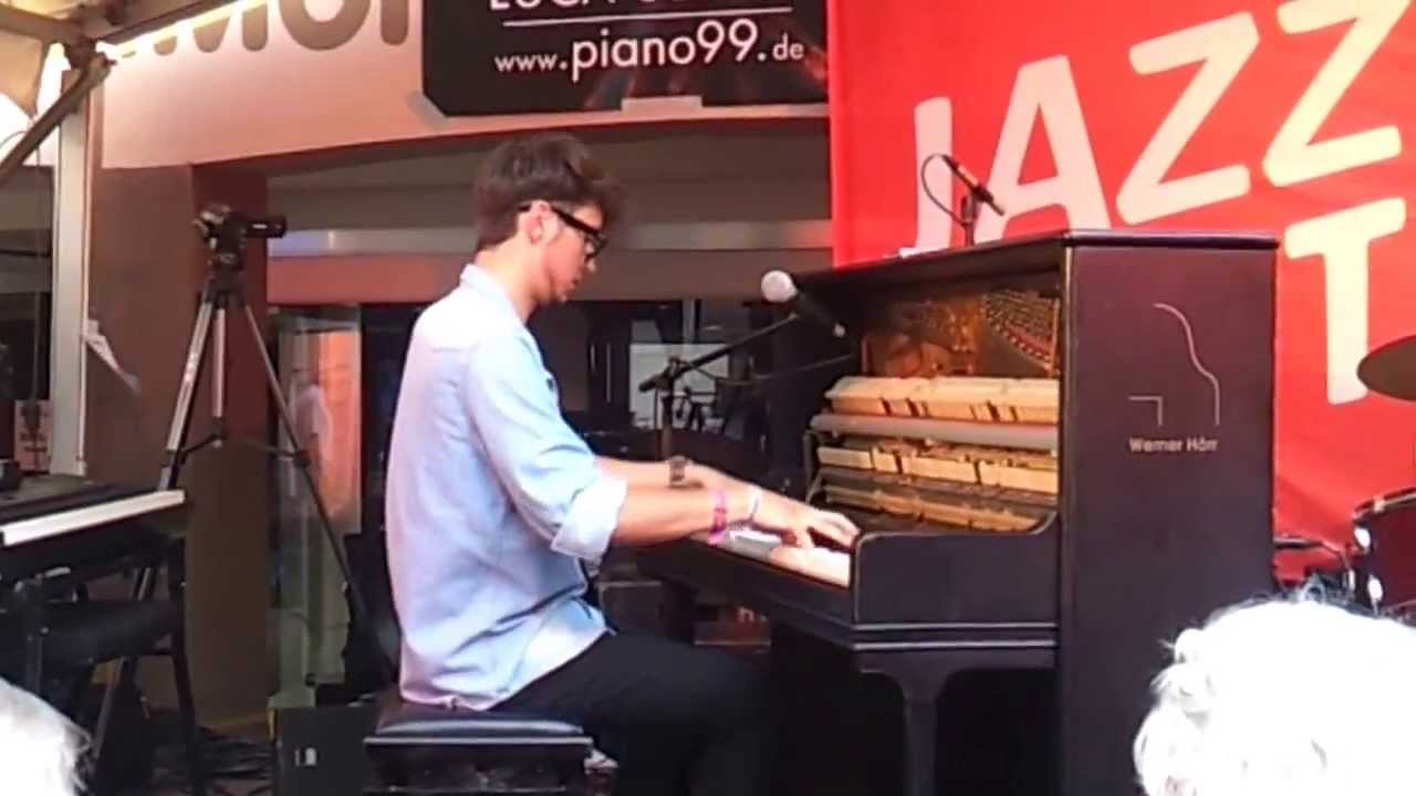 Luca Sestak - On the Sunny Side of the Street (HD)