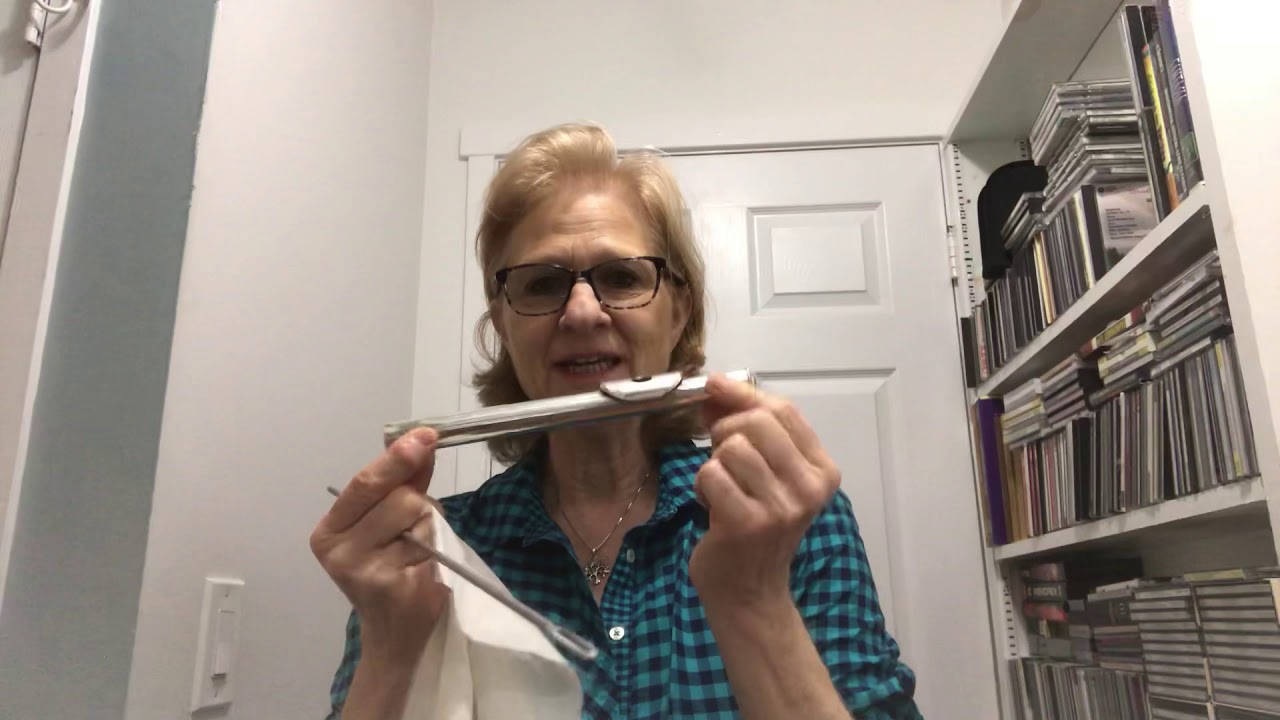 Flute. Cleaning