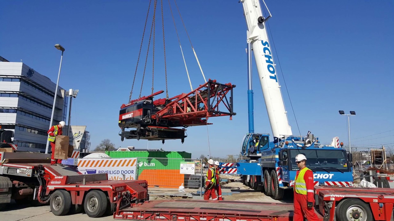 demontage Mammoet kraan station assen