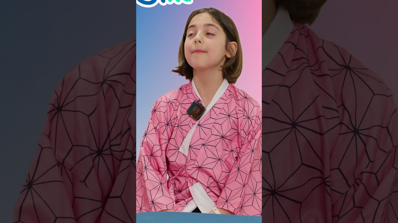 MA LA MAMMA QUANTI ANNI HA" KIKA L'HA CHIESTO A UNA BAMBINA E LA RISPOSTA CHE LE DÀ È SORPRENDENTE!