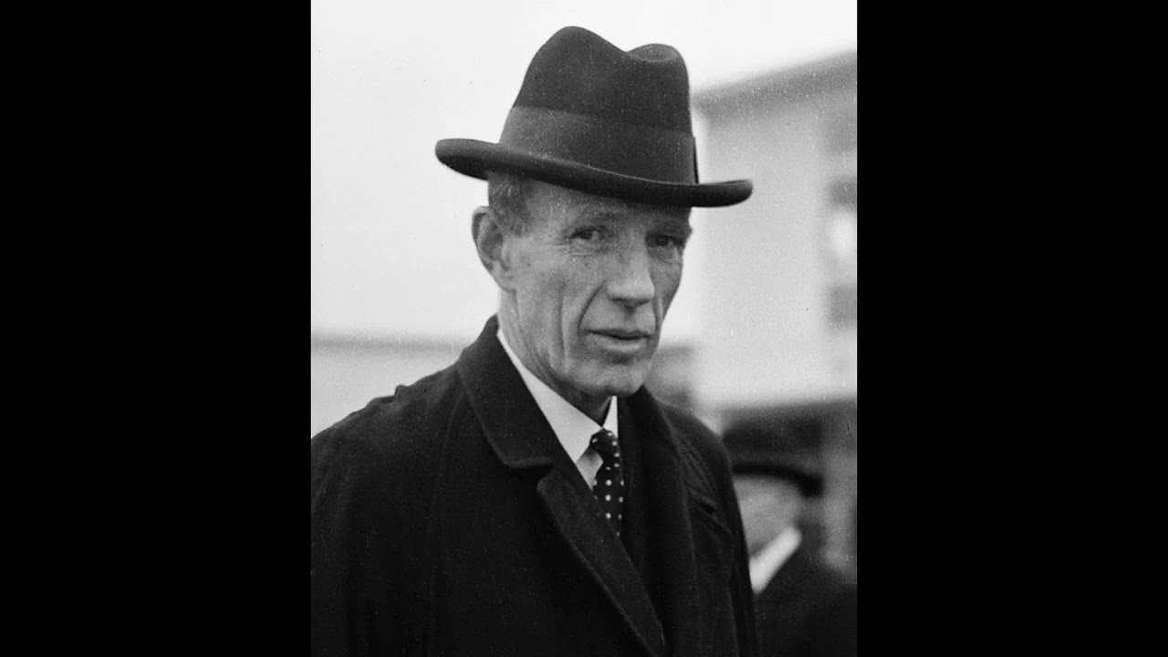 English WW2 Anti-Appeasement Song: 'Speak for England, Arthur'