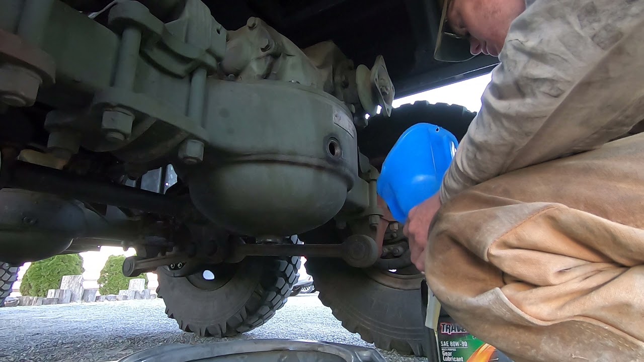 Axle oil change on the M35A2