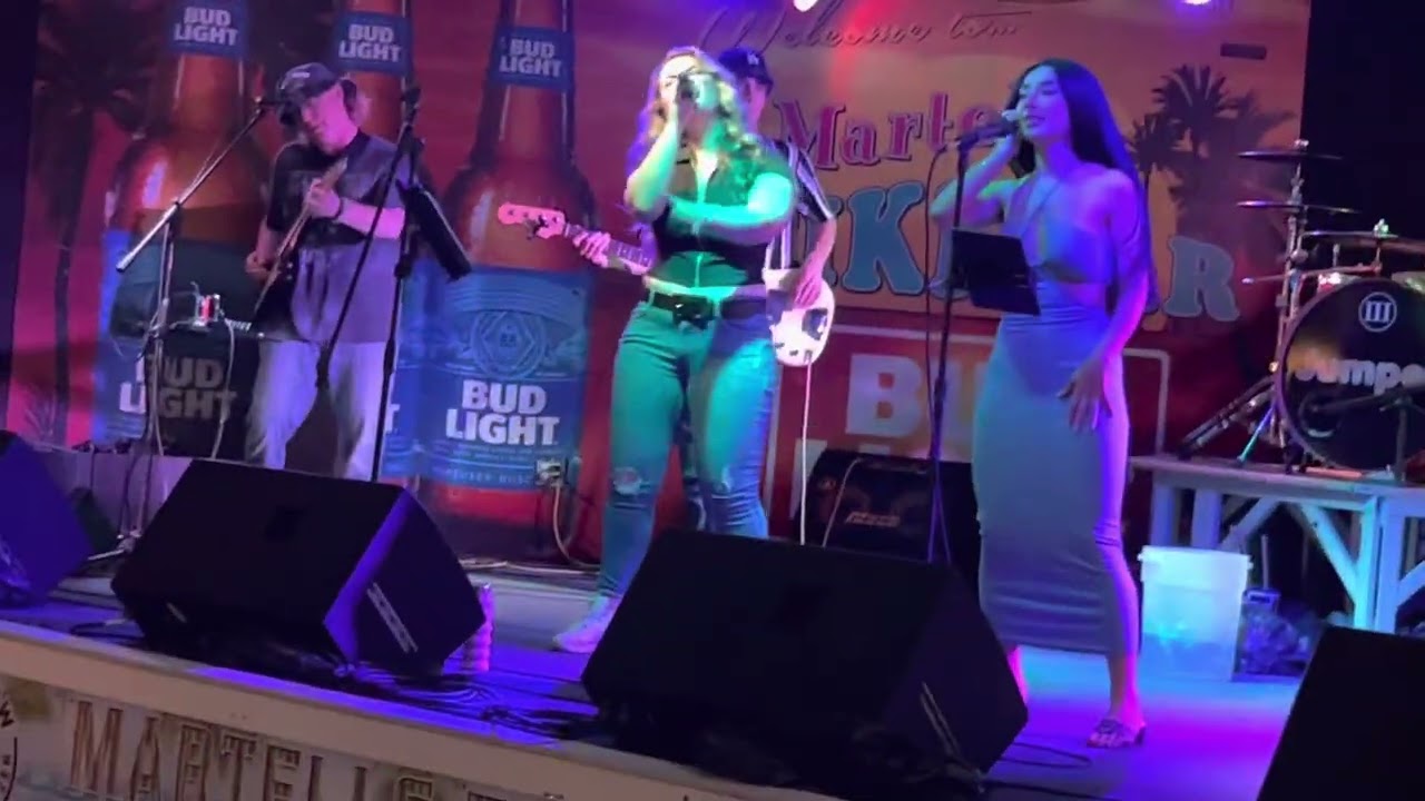 Fleetwood Mac's Dreams by Jumper (band) at Martell’s Tiki Bar 8/26/22