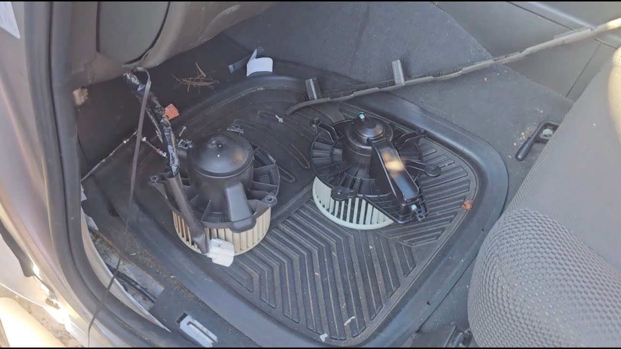 How to Remove & Replace Nissan Navara Heater Fan Blower Motor for A/C D40 2009-2015