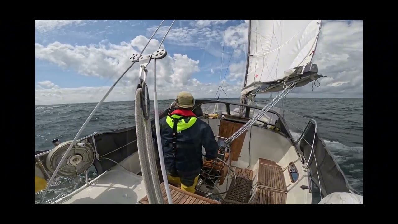 Maxi 95, Timara solosailing from Öland to slättanäs in hard weather.