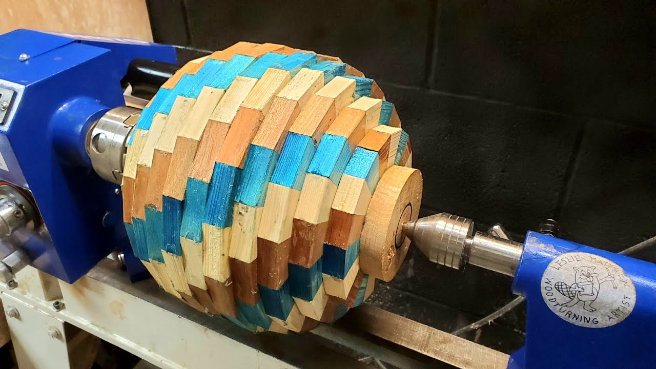 Woodturning Pixeleted ball vase #Leslimatthew