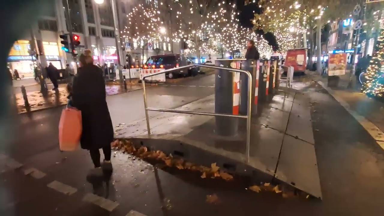 Berlin Tour-Guide: Kudamm weihnachtlich und Weihnachtsmarkt Gedächtniskirche 2025