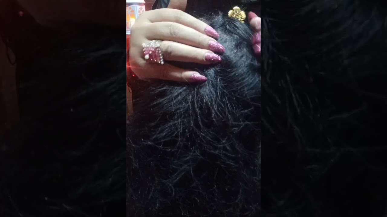 #asmr بصوت العلكه وتنظيف الشعر مع صوت الاظافر #hair 