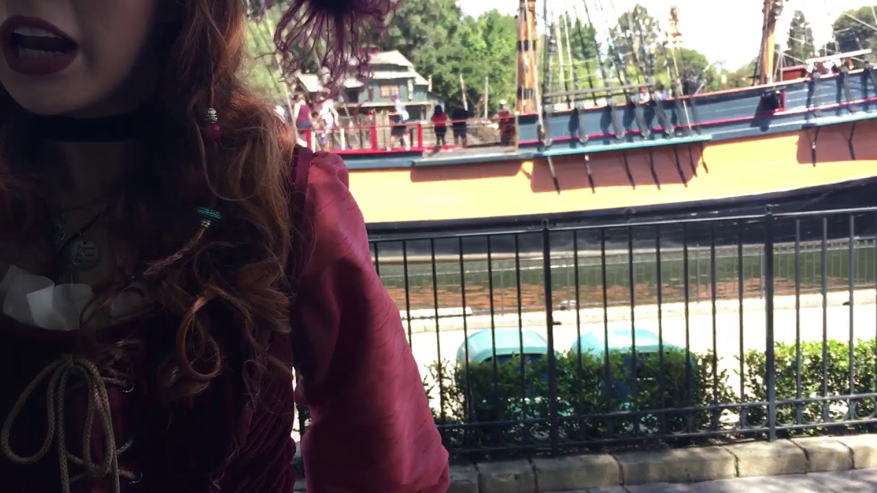 Meeting Captain Redd