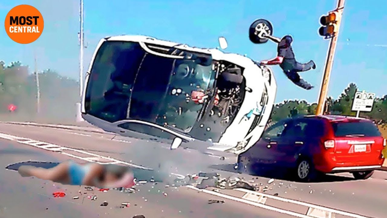 30 Crazy Car Crash Moments &mdash; Idiots in Cars Get Instant Karma Caught on Camera