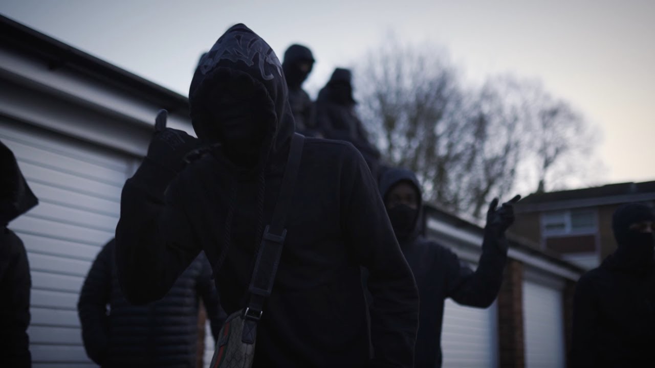 BUSYGETTINLIZZY - HOME ALONE (FREESTYLE MUSIC VIDEO)